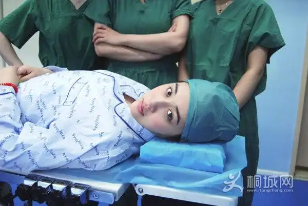 实拍女星丰胸抽脂手术全过程