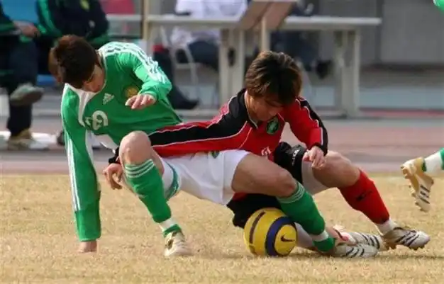 网易首页>网易号>正文申请入驻> 跟另外一名天津球员张效瑞一样,商毅