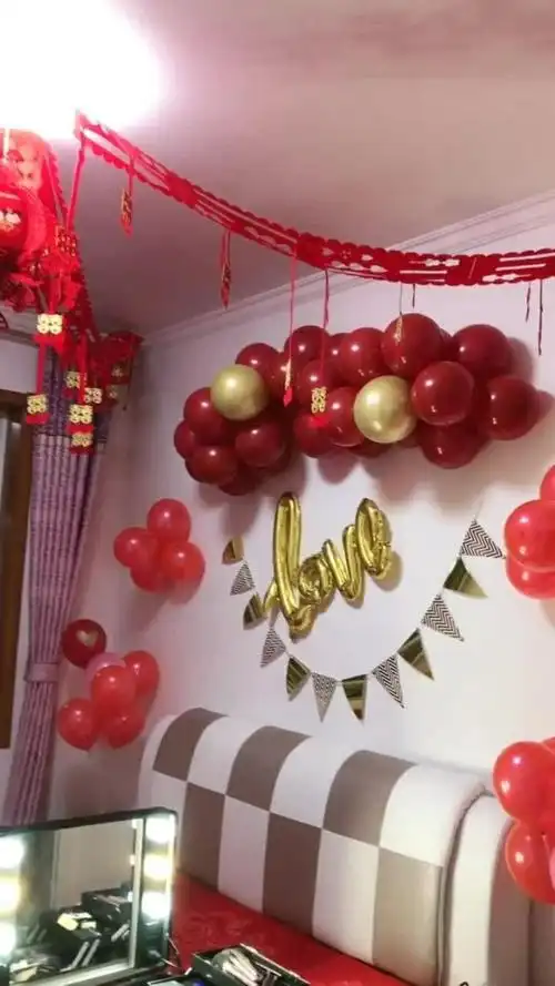 新娘连闺房都布置的这么漂亮,以后肯定是个贤妻良母!