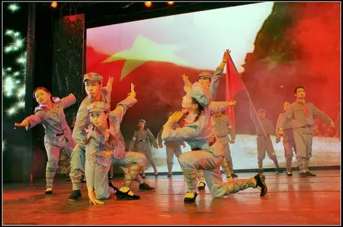 舞蹈片断习拍:红军不怕远征难