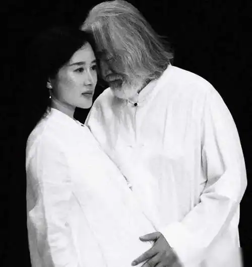 下一个马蓉导演张纪中发视频批评妻子将上百万茶叶泡给司机喝