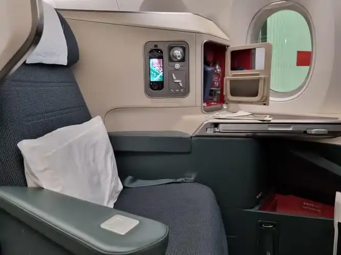 【飞行体验】国泰航空a350商务舱