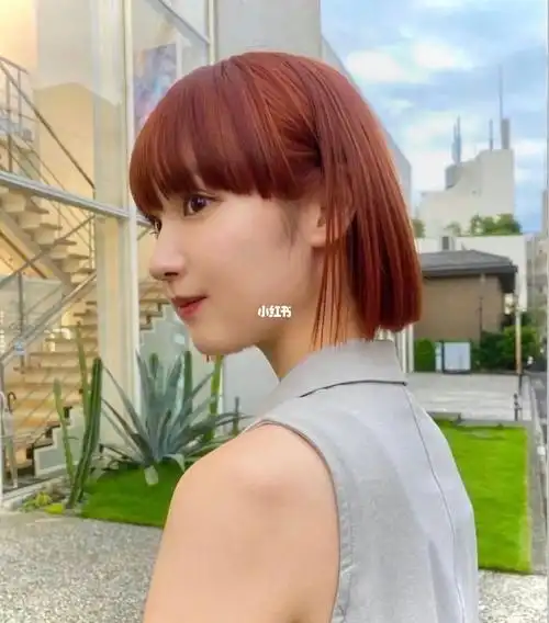 要有一张能看清头发颜色与长度)2头发目前的情况近期有没有烫染如漂发