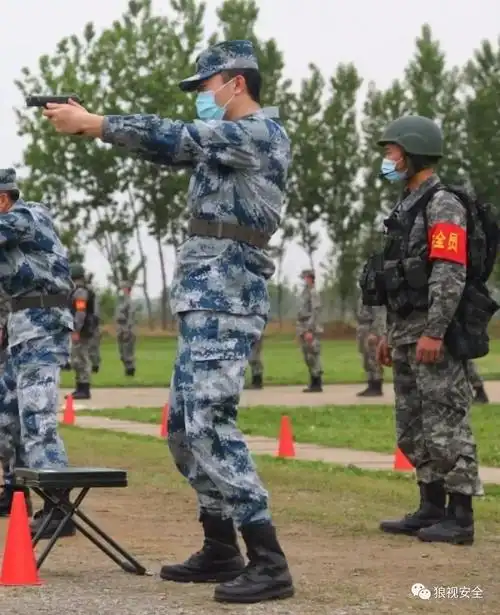 多支部队已换装星空迷彩以迷彩颜色划分军种将成为历史