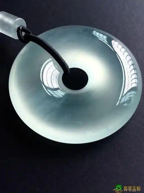 南非玉石手串图片