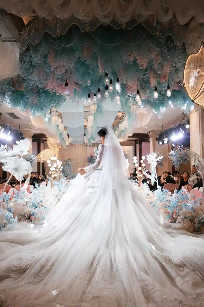 浪漫的婚礼现场我只想与你同在