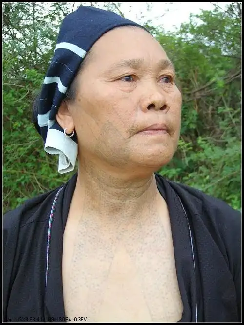 海南黎族最后一个纹身师符玉花