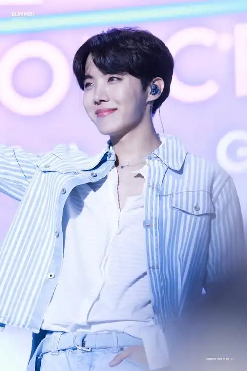 郑号锡有哪些神图适合做壁纸