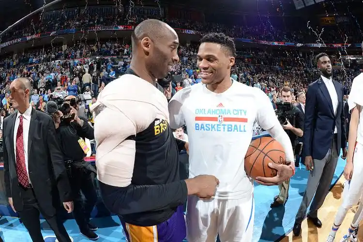 威少:剩余职业生涯的每场比赛里 我都会为科比祈祷