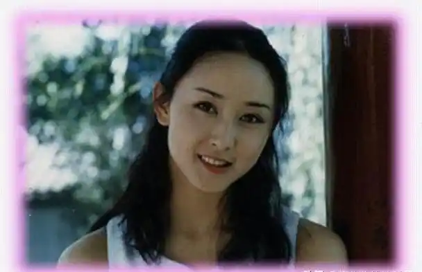 胡静:嫁入马来西亚豪门,丈夫为了不和她分房睡,竟割掉扁桃体