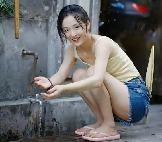 吴倩首聊坐月子细节,蔡少芬自曝孕期狂吃,吴昕叹:专家交流大会_吴倩跟