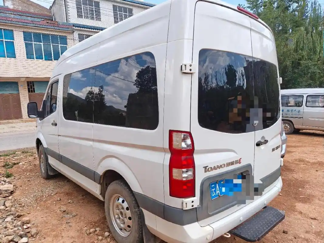 17年7月份上牌福田图雅诺6座柴油版短轴,车况精品11万公里 - 抖音