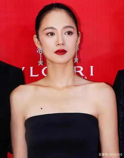 姜文老婆周韵真是东方气韵美人代表了!