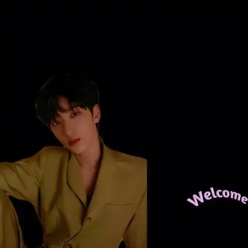 严浩翔朋友圈背景图