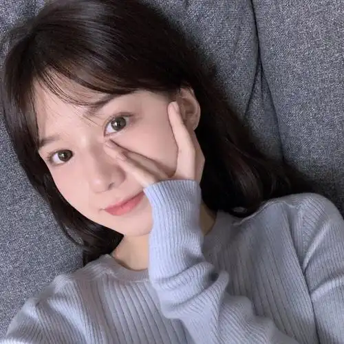 真人女头(图源各处侵权致歉)关注"伊雯宝贝",日常更新头像,背景图