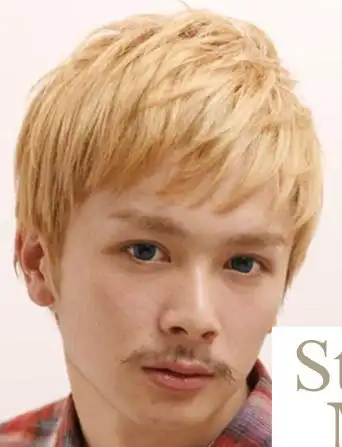 男生金色染色发型图片走在时尚前沿的染发3