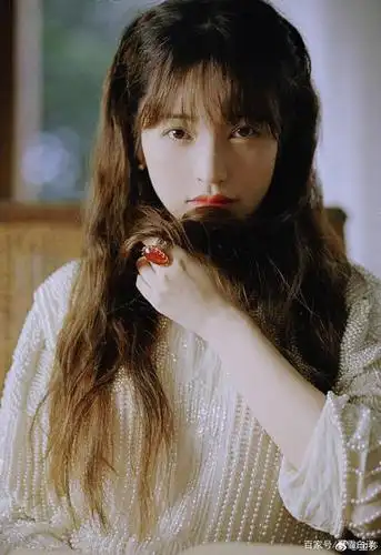 36岁甜美公主金莎也恨嫁?你还记得18岁天空中的青春蓝菲琳吗?