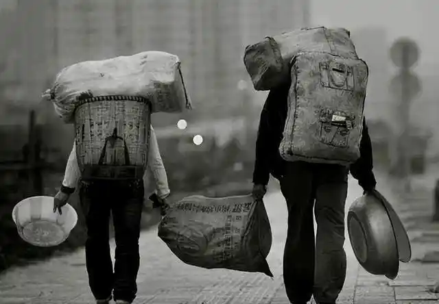 穷在闹市无人问现实社会完美的诠释了人性