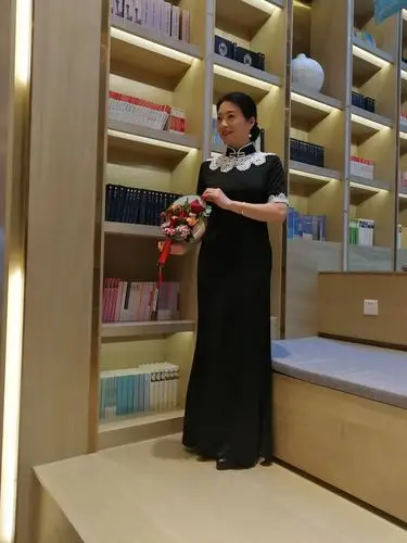 穿旗袍的女人们