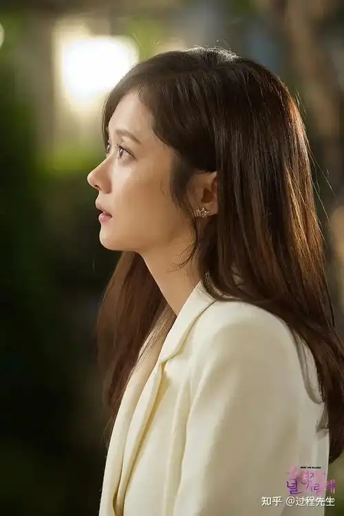 韩剧推荐kbs播出的爱情悬疑驱鬼水木剧大发不动产由张娜拉郑容和担任