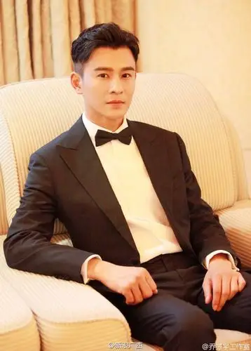 乔振宇空降南宁参加活动 帅得不要不要的