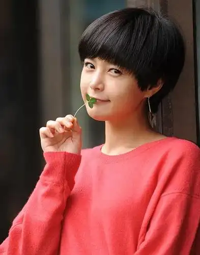 爱丽丝不梦游的相册-我yy的美女--李英雅