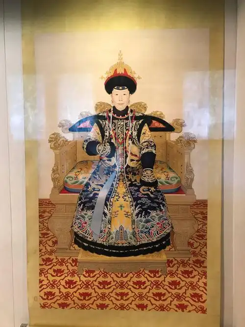 乾隆皇帝生母崇庆皇太后