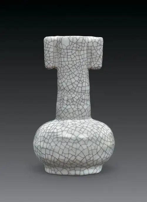 【明万历 白哥窑贯耳瓶】拍卖品_图片_价格_鉴赏_明代单色釉瓷器_雅昌