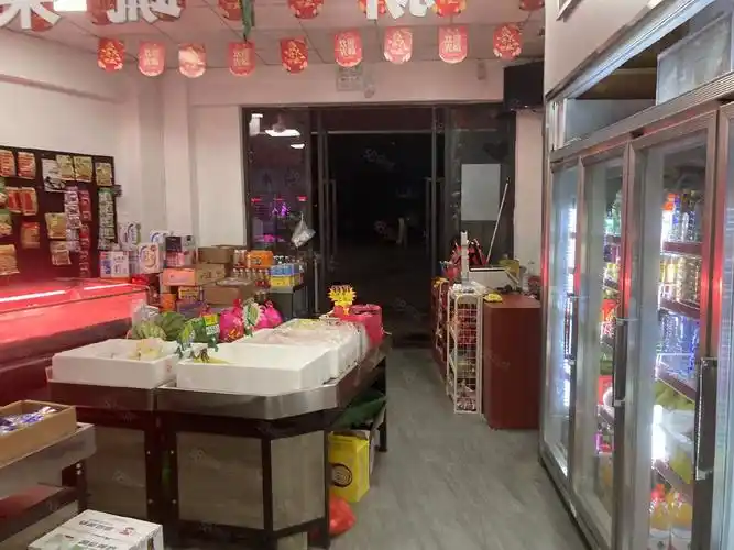 【17图】石碣中惠悦湾小区生鲜超市转让,小区门口第1个位置营业额3千