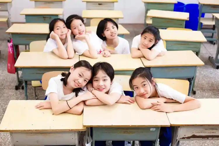 最美毕业照——实验小学六年级四班