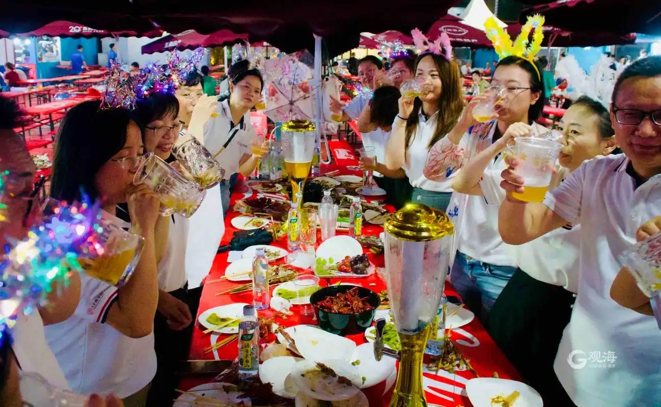 第33届青岛国际啤酒节崂山会场开幕