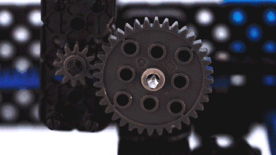 西安奇迹男孩食指被齿轮咬掉医生竟让其完好如初