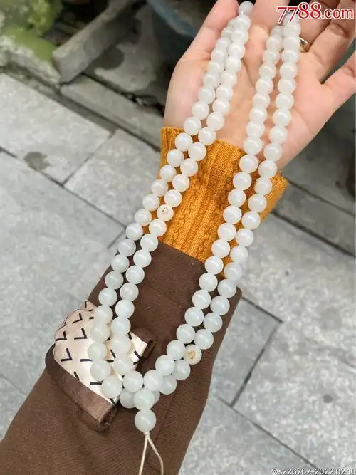 和田玉籽料108颗佛珠项链