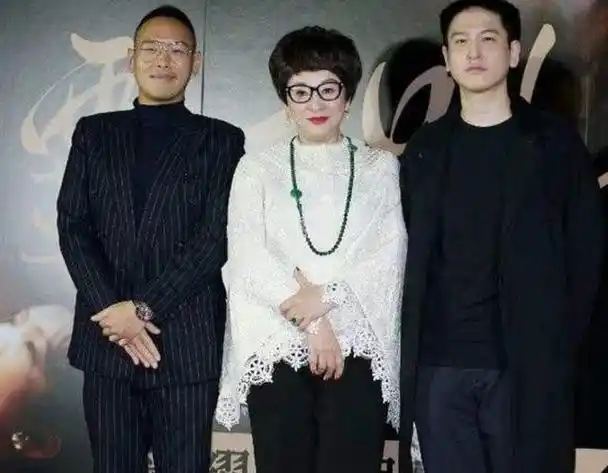 汤臣集团公子汤珈铖,父亲去世留上海133套房,一套市值2亿