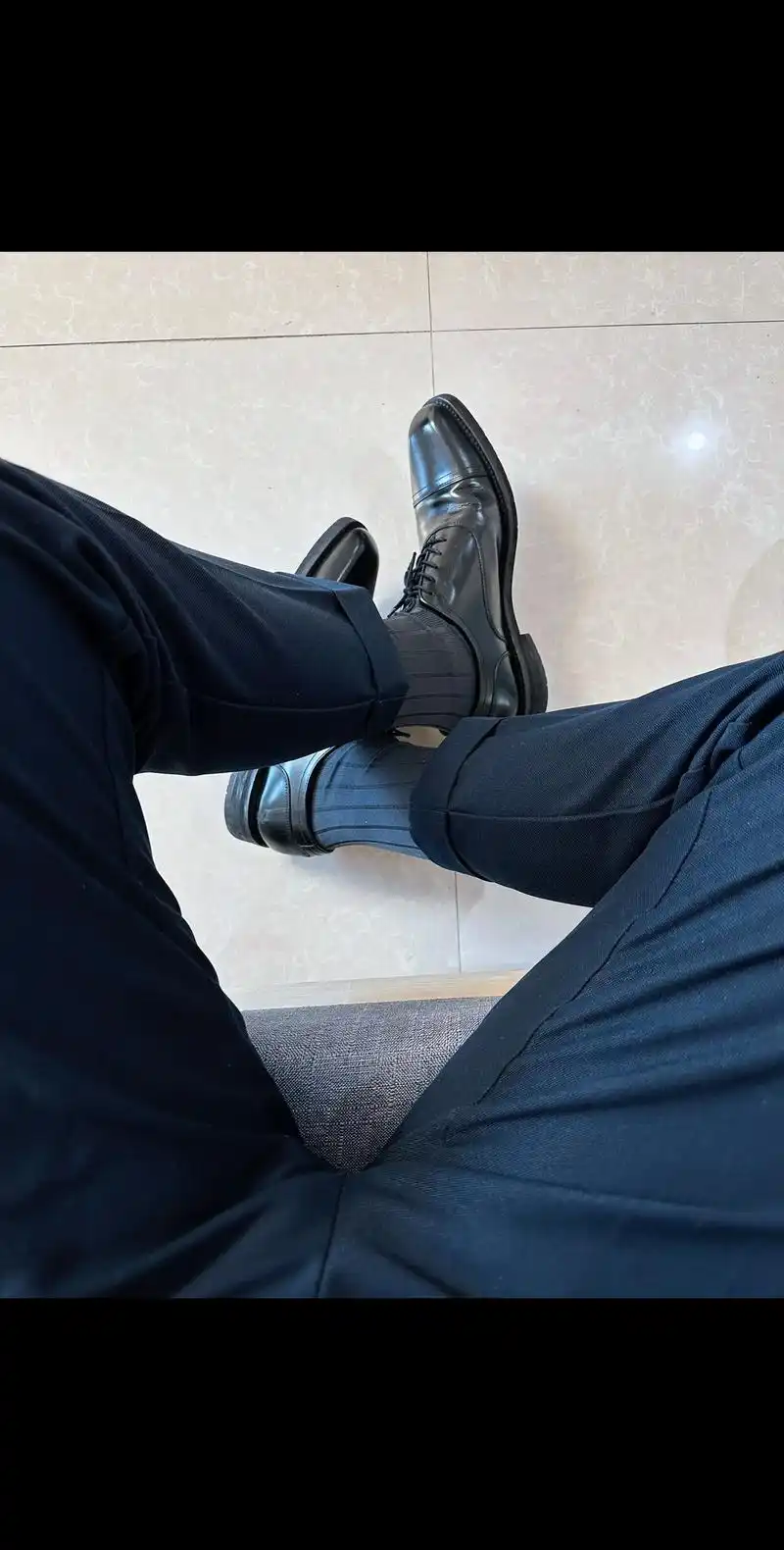 正装皮鞋 #正装男 #你的男孩 #正装袜 #袜子🧦 明天 - 抖音