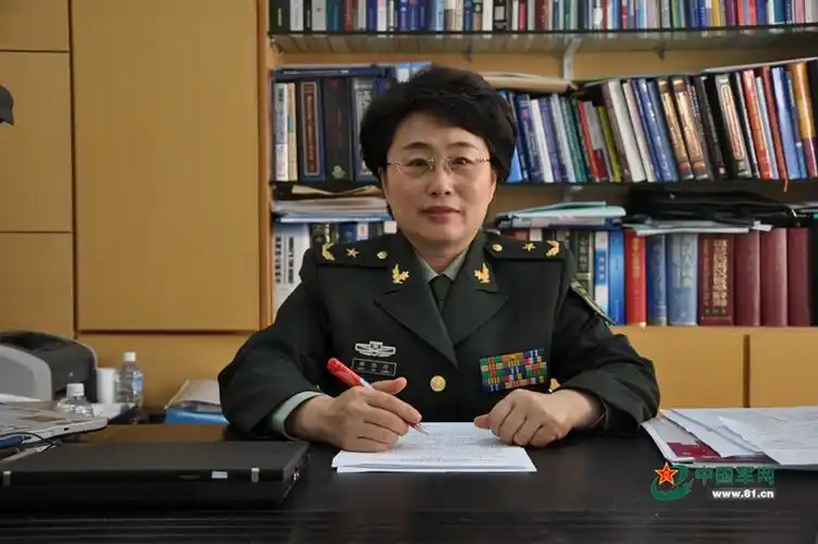 军医韩雅玲:创新技术成果填补军队卫勤救治领域空白
