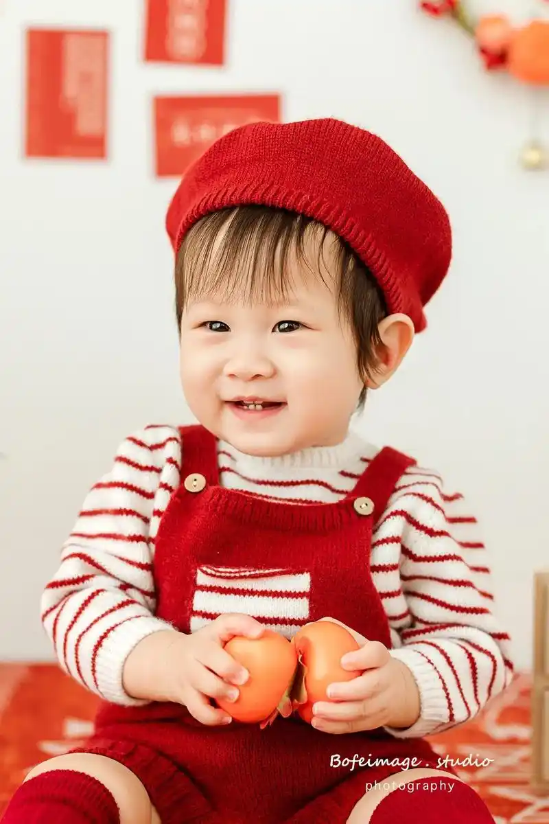 新年主题.新年快到啦,马上就是小孩子最开心的时候了#儿童摄影 - 抖音