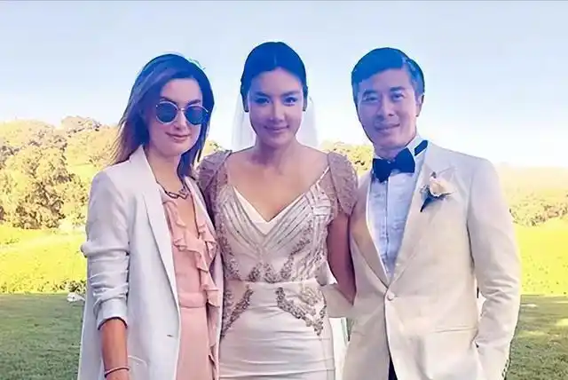 抛弃黎明嫁假富豪乐基儿老公满头白发曾传获15亿离婚费