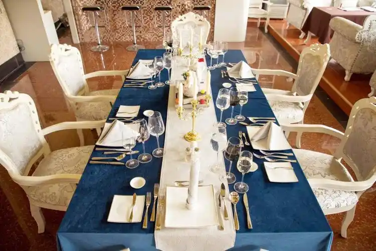 中餐宴会摆台 泰山鸡尾酒 挑山