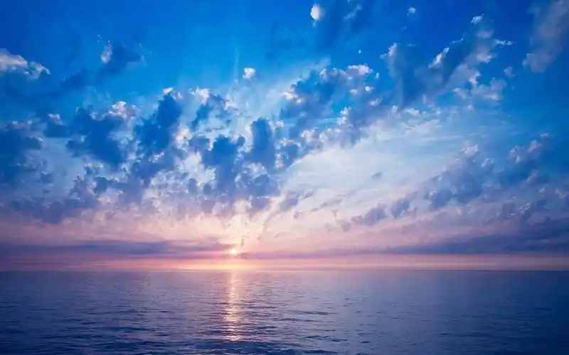 美丽的日出,海,云彩 壁纸