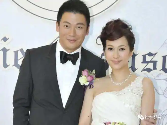 富豪老公破产后,她只能靠佘诗曼救济过日子了?