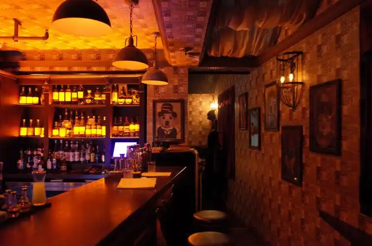 酒吧丨这家bar,可能是教徒的心头好