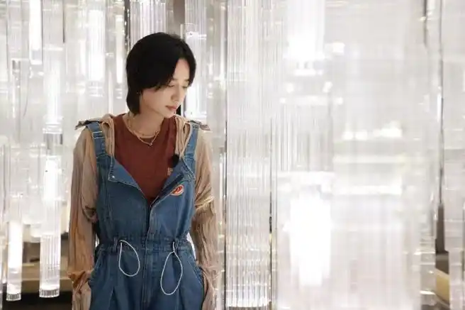 c嘴#李斯丹妮也太可爱了,加速中路透,小李看猎人追队友比追自己还着急