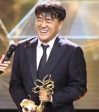 看他的妻子是谁就知道了_李海洋_时候_明星