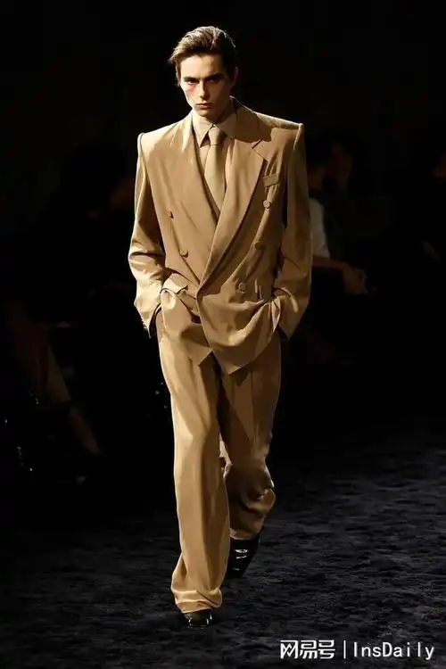 网友:老公太多,都不知道先爱哪个|男模|痞帅|素颜|美女|金发|时尚界