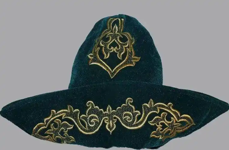 看看哈萨克族传统服饰ootd_帽子_图案_头饰