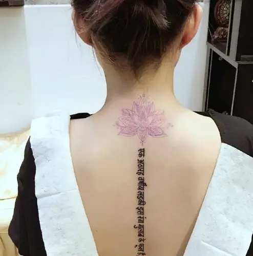 类别:莲花纹身图案 标签: 莲花纹身图案