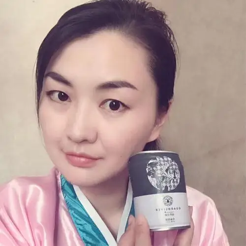 御昂甘乐创始人朱耀玲女士和她的美女代理团队