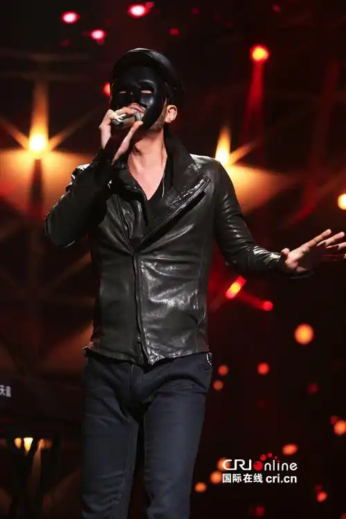 江苏卫视《蒙面歌王》7月19日华丽来袭(组图)_滚动新闻_威海大众网