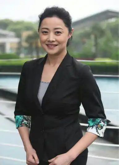 52岁刘蓓近照美得不敢认!